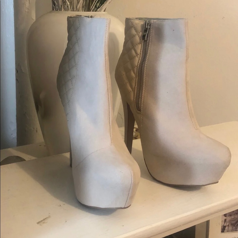 Platform booties. - Picture 2 of 4
